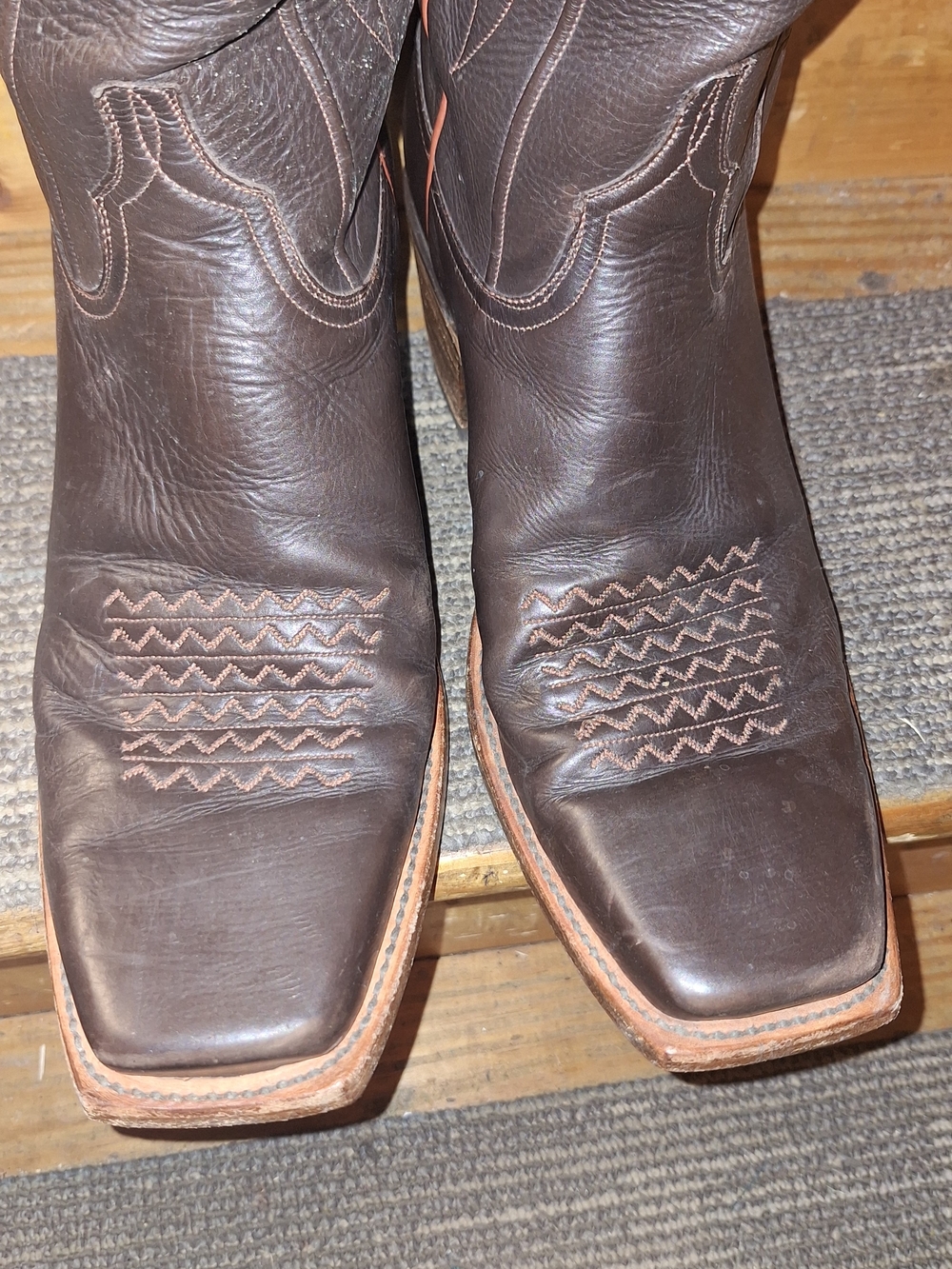 Lucchese Classics Handmade Brown Calfskin Men's Cowboy Boots 10.5 D L1680 - Picture 3 of 10